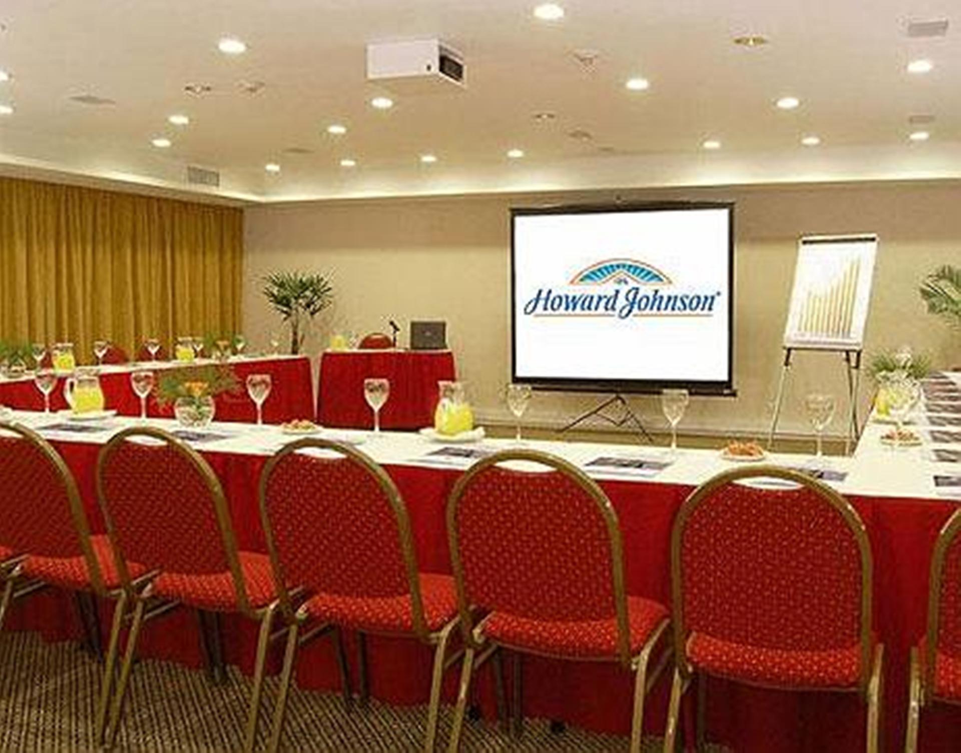 Howard Johnson Hotel 9 De Julio Avenue بوينس آيرس المرافق الصورة