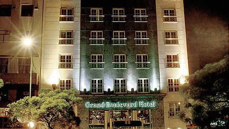 Howard Johnson Hotel 9 De Julio Avenue بوينس آيرس المظهر الخارجي الصورة