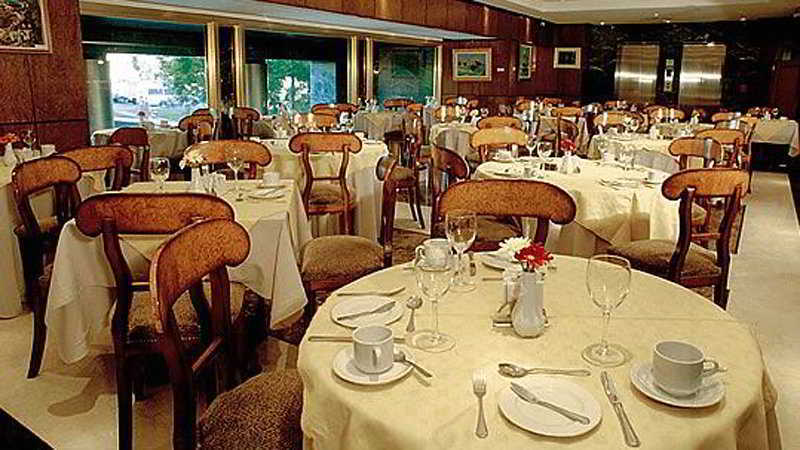 Howard Johnson Hotel 9 De Julio Avenue بوينس آيرس المظهر الخارجي الصورة