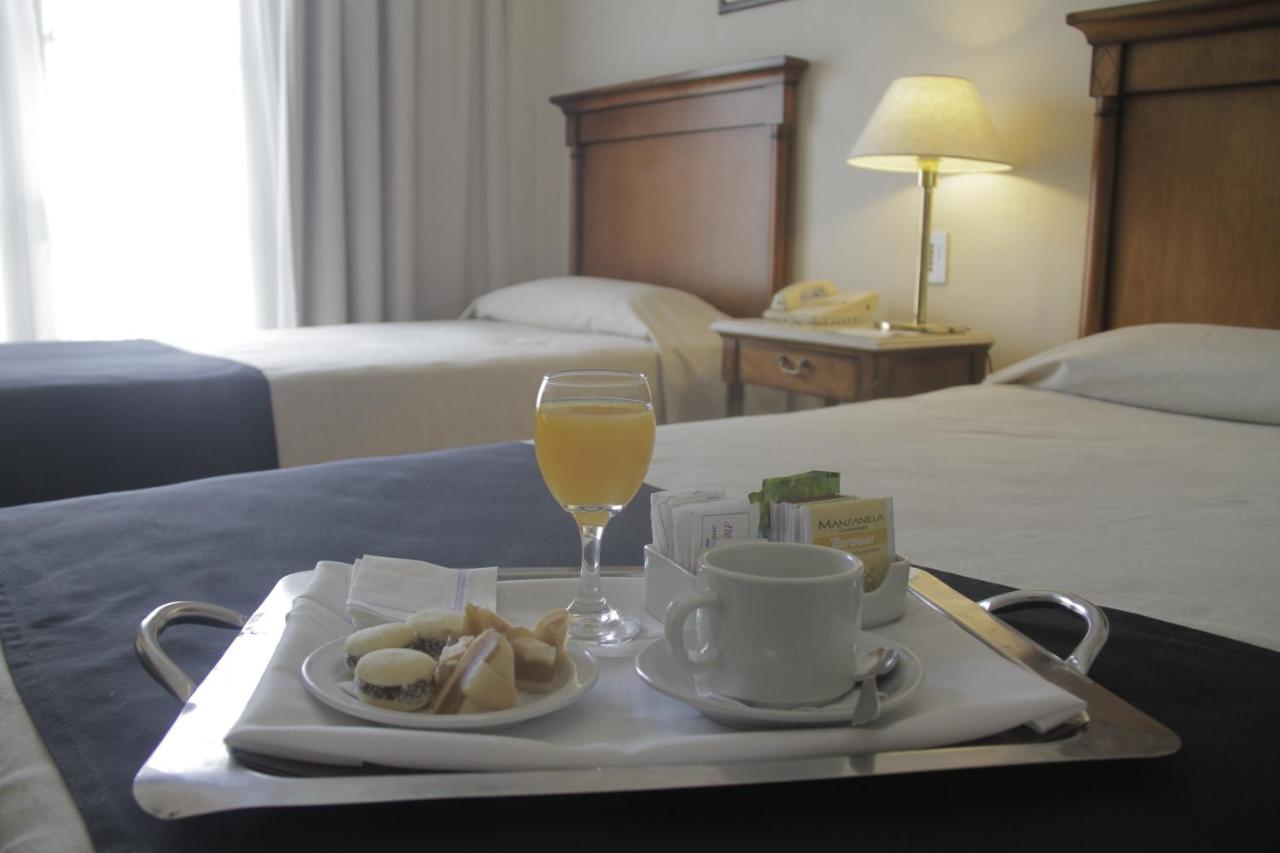 Howard Johnson Hotel 9 De Julio Avenue بوينس آيرس المظهر الخارجي الصورة